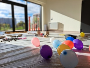 Warsztaty sensoplastyczne dla dzieci do lat 3. - sala warsztatowa przed zajęciami.