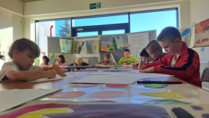 Kreatywne warsztaty - Zwierzyniec - Uczestnicy podczas warsztatów.