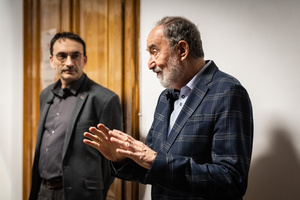 Wernisaże dzień po dniu: Tomasz Milcewicz / Krzysztof Madej - Od lewej Tomasz Milcewicz i Krzysztof Madej podczas wystawy