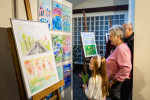 Wystawa semestralna Studio Art - Kropka, kreska, plama - Uczestnicy wernisażu