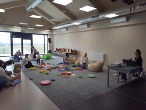 Tu mamy spotkamy: Mała stopa, wielka sprawa - Uczestnicy podczas spotkania