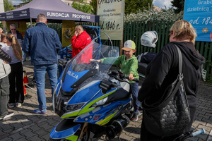 Święto Grabówki - Stanowisko Fundacji Prodriver z możliwością korzystania z symulatora wypadków komunikacyjnych czy alkogogli