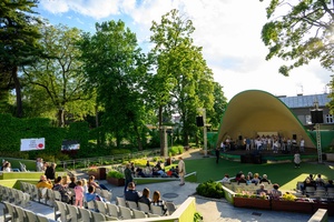 Koncert Chóralne Majówki: Chór GOS.pl - Koncert Chóru GOS.pl z perspektywy górnej części Amfiteatru