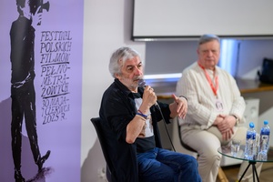 39. TNF: Dzień 4 (2.06.2025) - Jerzy Armata odpowiadający na pytania publiczności podczas spotkania "Anima. Mistrzowie polskiej animacji" w Galerii TCK