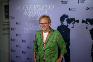 39. TNF: Dzień 5 (3.06.2025) - Na ściance 39. TNF w hallu kina aktor Andrzej Chyra