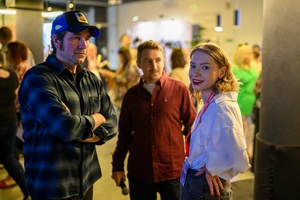 39. TNF: Dzień 6 (4.06.2025) - W hallu kina aktor Marcin Dorociński w rozmowie z Magdaleną Piątek i Kubą Armatą