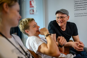 39. TNF: Dzień 7 (5.06.2025) - W hallu kina wolontariusze 39. TNF w dobrych nastrojach