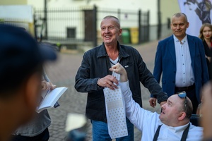 39. TNF: Dzień 8 (6.06.2025) - Przed Marzeniem Bogusław Linda i jego fani