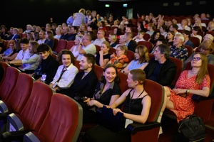 39. TNF: Gala Wręczenia Nagród (7.06.2025) - Publiczność zebrana w sali kinowej w oczekiwaniu na rozpoczęcie Gali