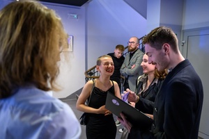 39. TNF: Gala Wręczenia Nagród (7.06.2025) - W hallu Marzenia przedstawiciele Jury Młodzieżowego 39. TNF