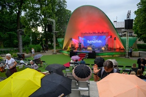 ZDEARZENIA 2025: Gala Kultury i Stypendiów | Koncert Zosi Karbowiak