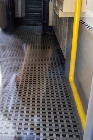 Spójrz pod nogi - opowieści z poziomu tarnowskich posadzek - Posadzka