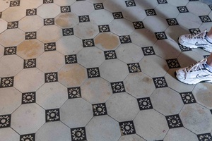 Spójrz pod nogi - opowieści z poziomu tarnowskich posadzek - Posadzka