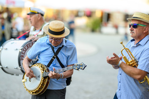 Starówka Jazz Festival 2025 - Koncert II - Parada nowoorleańska na tarnowskim rynku