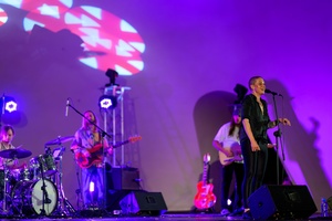 XX Był Sobie Blues: Natalia Sikora śpiewa Janis Joplin - Na amfiteatralnej scenie Natalia Sikora z zespołem