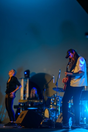 XX Był Sobie Blues: Natalia Sikora śpiewa Janis Joplin - Na amfiteatralnej scenie Natalia Sikora z zespołem