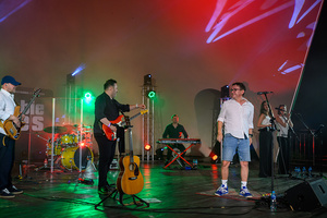 XX Był Sobie Blues: Clappton - A Tribute To Eric Clapton - Na scenie zespół Clappton z fanem