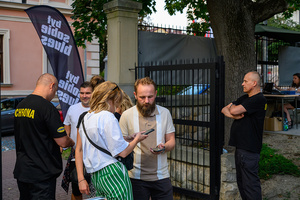 XX Był Sobie Blues: Clappton - A Tribute To Eric Clapton - Publiczność przybywająca do Amfiteatru na koncert