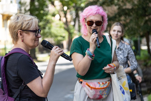 Odmienne lecz codzienne - mozaiki, ceramika i rzeźby, bez których miasto nie byłoby sobą - Uczestnicy podczas spaceru
