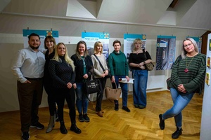 Wernisaż wystawy „Płytka Tarnowska” - Uczestnicy podczas wernisażu