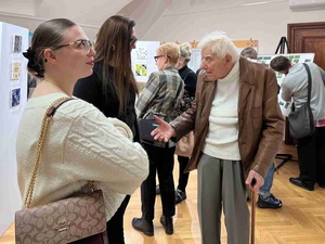Wernisaż wystawy „Płytka Tarnowska” - Uczestnicy podczas wernisażu