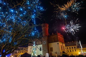 Sylwester na tarnowskim Rynku - Fajerwerki nad Rynkiem