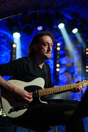 Koncert: Agnieszka Hekiert - Magia Świąt - Muzycy występujący na scenie.