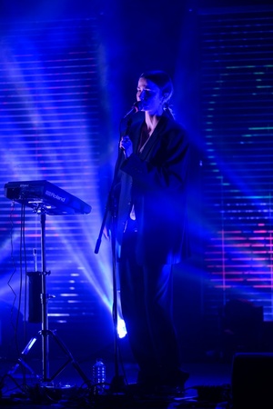 Koncert: Daria ze Śląska - Na scenie śpiewająca Daria ze Śląska