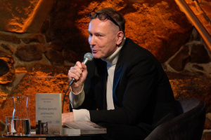 Spotkanie autorskie i premiera książki Krzysztofa Hubera