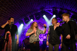 Koncert: The Bad Tales - Na scenie piwnic TCK zespół The Bad Tales oraz Adrian Kuchyt