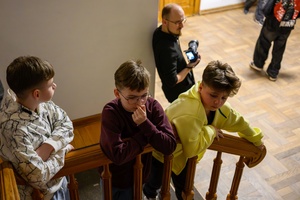 Wystawa: w cyklu Wernisaże Dzień po Dniu - Publiczność wernisażu.