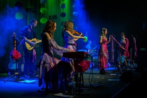 Koncert: Lor - Na scenie występujący zespół Lor