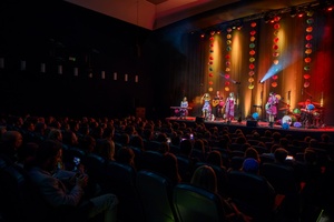 Koncert: Lor - Na scenie występujący zespół Lor