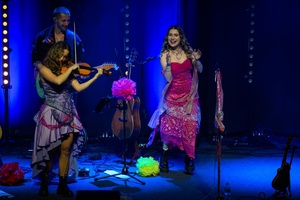 Koncert: Lor - Na scenie występujący zespół Lor