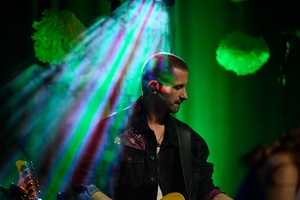 Koncert: Lor - Na scenie występujący zespół Lor