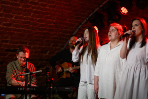 Koncert: Pracownia Piosenki „Transparenty i bandaże”