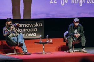 40. TNF: Dzień 4 (25.05.26) - Na scenie Marzenia Ryszard Jaźwiński i Wojtek Smarzowski, reżyser film "Dom dobry" podczas spotkania z widzami