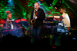 Koncert: LNSD Quartet - Szymon Łukowski gra na saksofonie z zespołem LNSD Quartet.