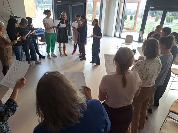 DKW: Śpiew biały i pieśni kobiece