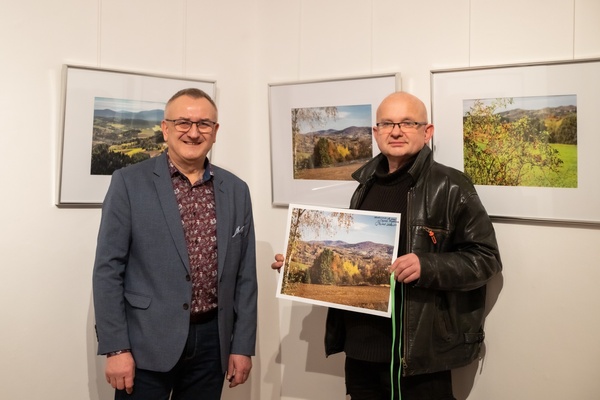 Wernisaże dzień po dniu: Zbigniew Walkowicz „Górki, pagórki i fałdki…”
